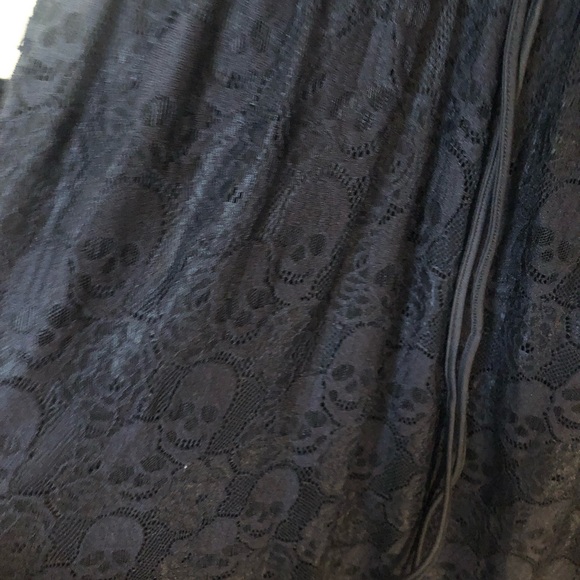 Black Lace Skull Maxi Dress - Picture 3 of 7